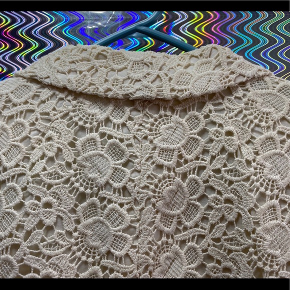 Cream Blazer - Picture 5 of 6